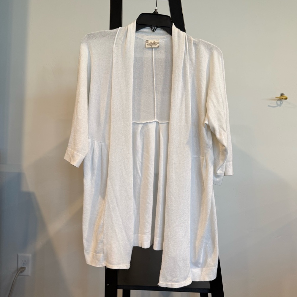 Women’s size small cardigan from buckle smoke free pet free home